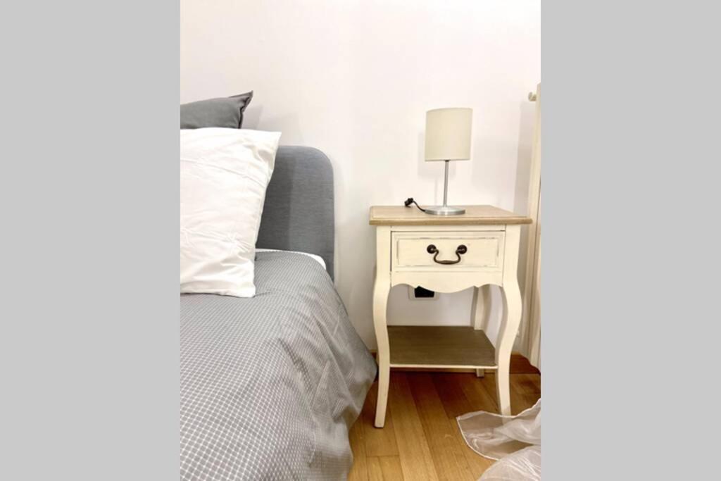 Boutique Apartment In Milano Center: Duomo Scala Екстер'єр фото
